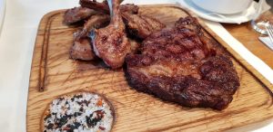 Vacamuuu Floreasca, macelarie si steakhouse al turcului Bora Cokyapici
