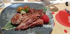 Yoshi, restaurant japonez cu sushi in Piata Floreasca