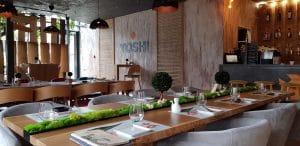 Yoshi, restaurant japonez cu sushi in Piata Floreasca