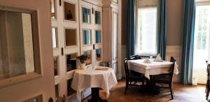 Zahanaua Zexe Aviatorilor, restaurant cu mancare romaneasca boiereasca