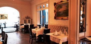 Zahanaua Zexe Aviatorilor, restaurant cu mancare romaneasca boiereasca