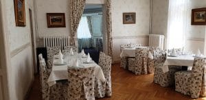 Zahanaua Zexe Aviatorilor, restaurant cu mancare romaneasca boiereasca