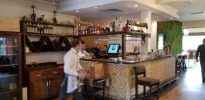 Zaitoone, restaurant libanez in Parcul Bordei