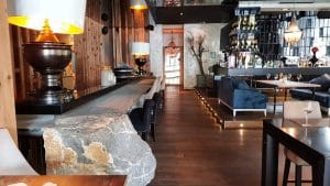 Aqua, restaurant cu bucatarie internationala pe malul lacului Herastrau