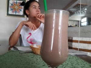 Barca, restaurant vegetarian si raw vegan in Piata Charles de Gaulle