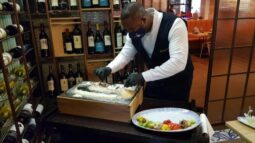 Cina portugheza la Dancing Lobster