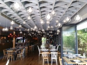 Il Locale, restaurant italian si terasa in parcul Herastrau