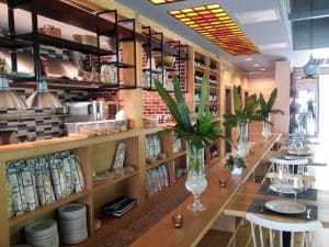 Il Locale, restaurant italian si terasa in parcul Herastrau