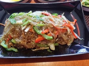 Mancare coreeana la restaurantul Seoul din Bucuresti