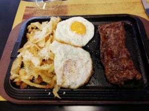 Steak Up, street food in Piata Dorobantilor din Bucuresti