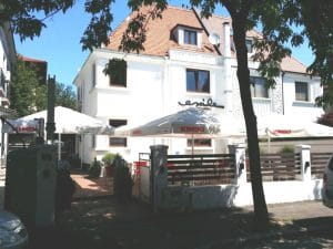 Exile, restaurantul lui Romica