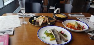 NOR Sky Casual Restaurant, restaurant panoramic la etajul 36