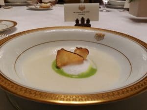 O cina pregatita de Chef Shuichiro Sumiyoshi