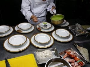 Shuichiro Sumiyoshi in bucatarie