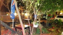 Torna Fratre, restaurant cu bucatarie balcanica traditionala