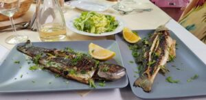 Torna Fratre restaurant traditional romanesc si balcanic in Bucuresti 37