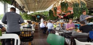 Biutiful by the Lake, terasa in parcul Herastrau