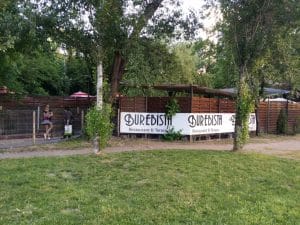 Burebista Vanatoresc, terasa in Bucuresti