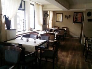 Burebista, terasa si restaurant romanesc si vanatoresc in Bucuresti