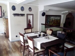 Burebista, terasa si restaurant romanesc si vanatoresc in Bucuresti