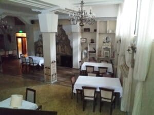 Burebista, terasa si restaurant romanesc si vanatoresc in Bucuresti