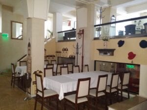 Burebista, terasa si restaurant romanesc si vanatoresc in Bucuresti