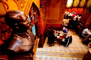 Caru cu Bere, restaurant in Centrul Vechi al Bucurestiului