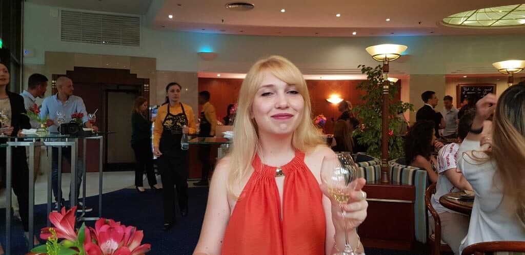 Corso Brasserie cu terasa la Hotelul Intercontinental 