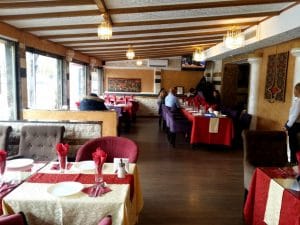 Damascus Palace, restaurant arab pe Bulevardul Basarabia din Bucuresti