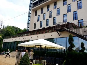 Diesel, hotel si restaurant in Parcul Floreasca