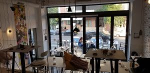 EMTE, bistrou de hamburgeri, paste si salate in Calea Floreasca