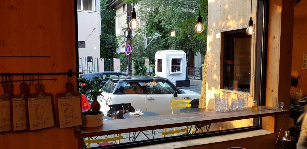 Frudisiac, bistrou cafenea scandinav in Piata Dorobantilor din Bucuresti