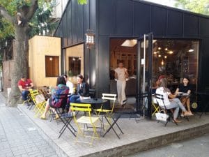 Frudisiac, cafenea hipster cu specific scandinav in Piata Dorobantilor din Bucuresti 1