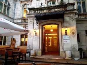 Green Hours, jazz club & bistro pe Calea Victoriei in Bucuresti