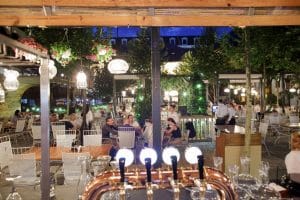 Hanu lui Manuc, restaurant turistic romanesc in Centrul Vechi al Bucurestiului