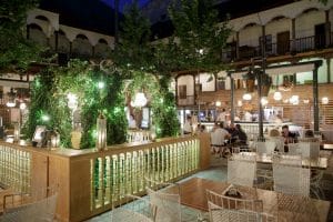 Hanu lui Manuc, restaurant turistic romanesc in Centrul Vechi al Bucurestiului