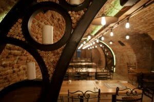 Hanu lui Manuc, restaurant turistic romanesc in Centrul Vechi al Bucurestiului