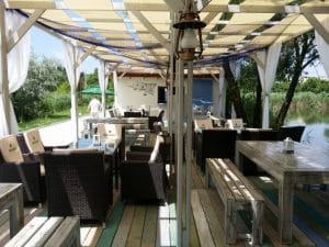 Metafish, restaurant pescaresc grecesc in Complex Jardin, lacul Plumbuita