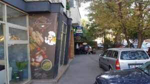 Mezzaluna, restaurant cu bucatarie italiana populara