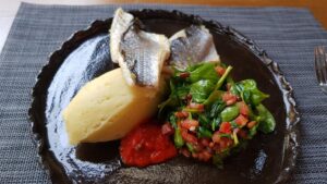 Mezzaluna, restaurant cu bucatarie italiana populara