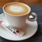 Mezzaluna, restaurant cu bucatarie italiana populara