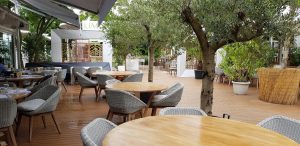 Octopus, restaurant grecesc in Parcul Herastrau, complexul Bonton Palace