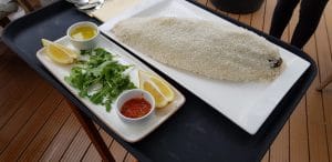 Octopus, restaurant grecesc traditional in Parcul Herastrau