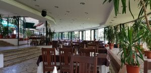 Restaurantul Monte Carlo de pe lacul din Parcul Cismigiu