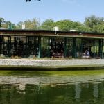 Restaurantul Monte Carlo de pe lacul din Parcul Cismigiu