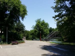 Riviera, restaurant international in Parcul National