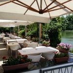 Riviera, restaurant international in Parcul National