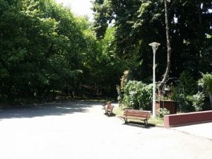 Riviera, restaurant international in Parcul National