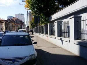 Strada Sevastopol cu restaurantul panoramic Upstairs Rooftop