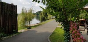 Terasa Biutiful by The Lake Herastrau